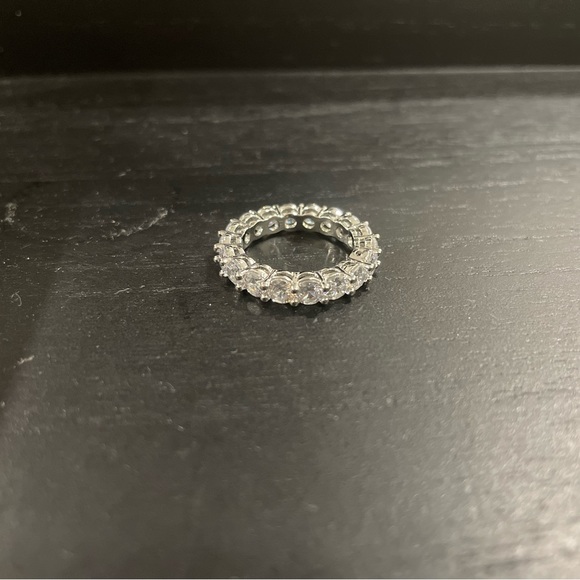 BRAND NEW! Silver ring | size 7 - Picture 1 of 4